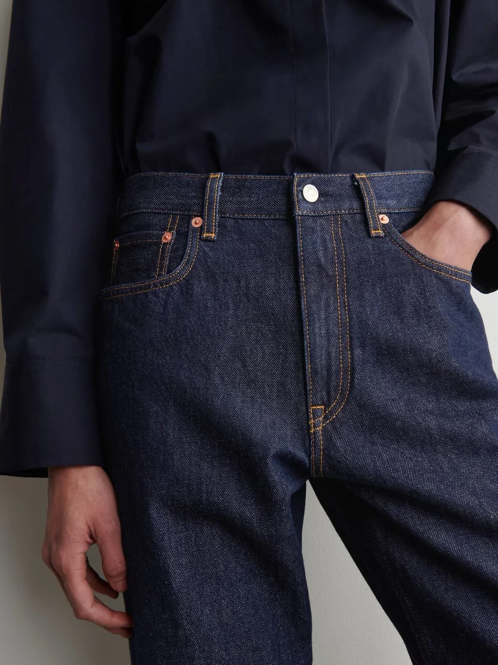 NWT (size 26) COS CHORD STRAIGHT-LEG JEANS - Picture 2 of 9